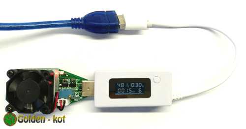 USB тестер KCX-017 с подключенной нагрузкой